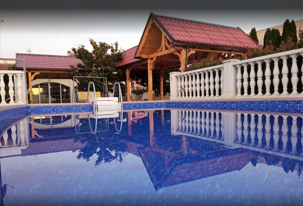 Villa Klisović – eksterijer